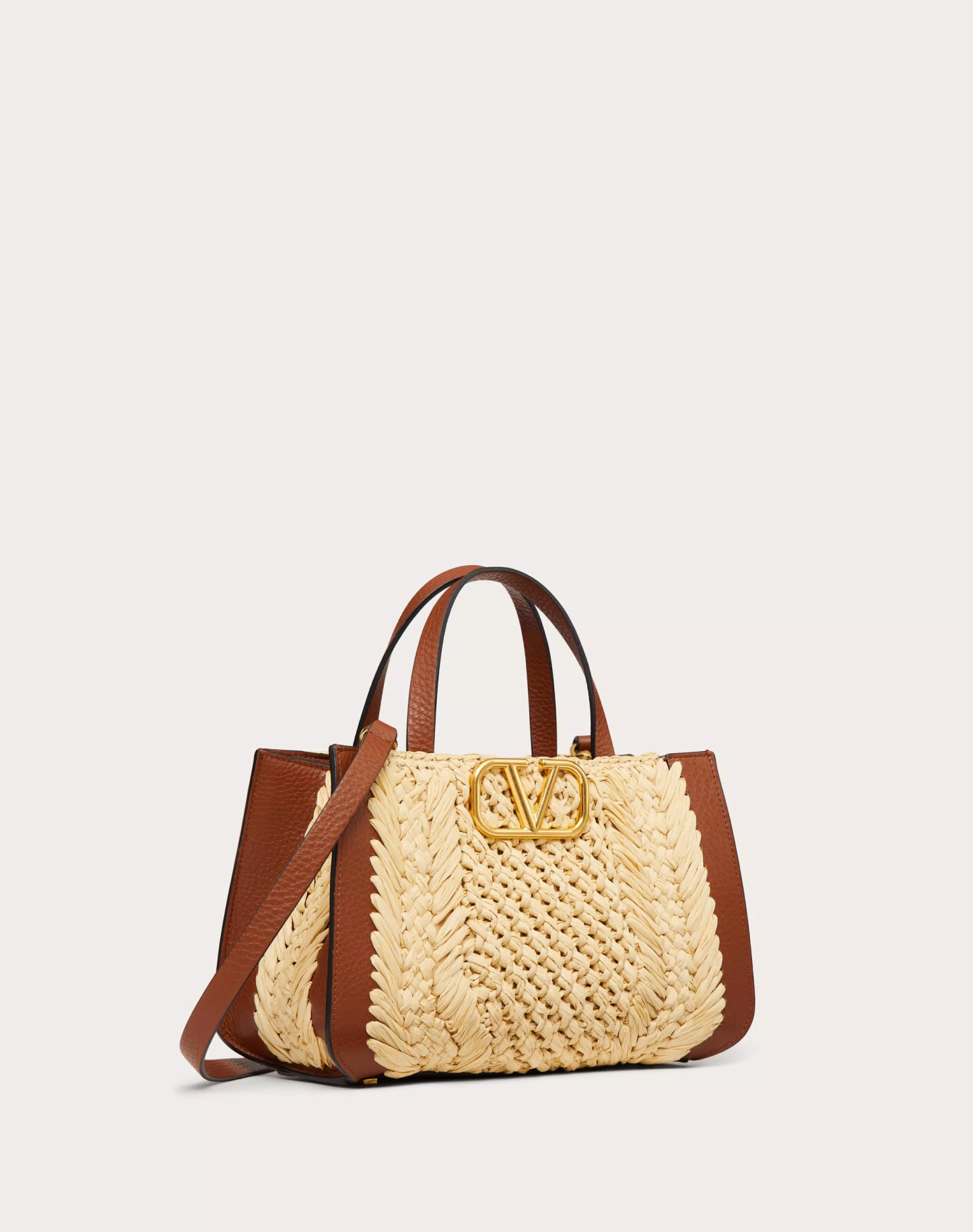 VLOGO SIGNATURE RAFFIA SMALL HANDBAG